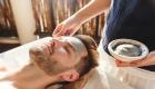 منتجات تنظيف البشرة للرجال.. اكتشف 5 فوائد لتنظيف البشرة