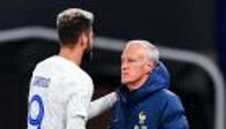 خيبة منتخب فرنسا.. ديشامب يتصدى للهجوم بـ"هزائم الكبار"