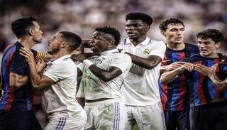 ريال مدريد وبرشلونة 
