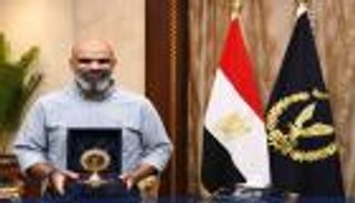 بطل مطاردة طريق السويس.. مصر تكرم وليد عيسى "سائق التوسان"