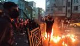 كندا تعتزم فرض عقوبات على إيران على خلفية وفاة "مهسا أميني"