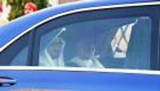 محمد بن زايد في عمان.. حفاوة رسمية وشعبية تكثف أخوة راسخة