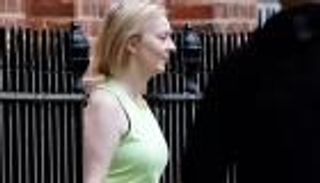 تراس تفك حصار الانتقادات بـ"ملابس رياضية وجري"