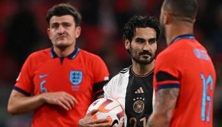 هاري ماجواير مدافع منتخب إنجلترا ضد ألمانيا