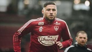 يوسف بلايلي لاعب بريست الفرنسي