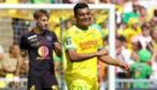 بشعار الزمالك.. مصطفى محمد يحصد أول جائزة في فرنسا