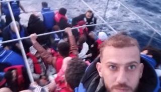 الضحايا على المركب قبل غرقه