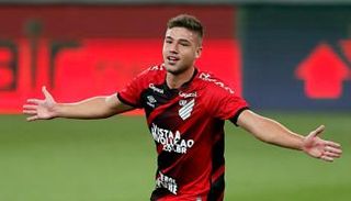 من هو جيلهيرم بيسولي؟