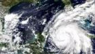 إعصار "إيان" يصل فلوريدا.. والسلطات تطالب ملايين السكان بإخلاء منازلهم