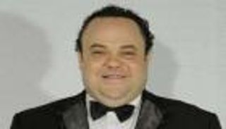 مدحت تيخا يهاجم "شللية الفن المصري" وحصره في الكوميدي (خاص)