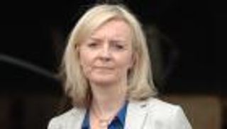 خبر صادم لليز تراس.. حزب العمال البريطاني يتصدر نوايا التصويت