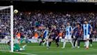 "خرج عن السيطرة".. ماذا قال تشافي عن تعثر برشلونة في ديربي إسبانيول؟