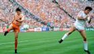 من هايبري لميونخ الأولمبي.. أشهر 7 ملاعب تاريخية لأندية أوروبا