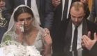 عقد قران هاجر الشرنوبي.. إطلالة ملكية وبكاء في حضور نجوم الفن (صور)