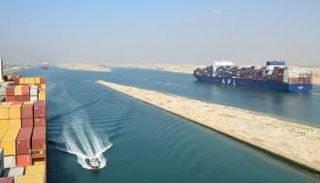المجرى الملاحي لقناة السويس