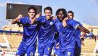 قطار أسوان يطيح بالزمالك ويهيئ صدارة الدوري المصري أمام الأهلي