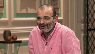 الشاعر والمؤلف المصري أيمن بهجت قمر