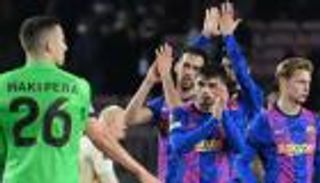 عودة مفاجئة.. من هو العميل رقم 13 في برشلونة؟