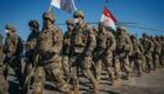 تحذير لموسكو أم طمأنة للحلفاء؟.. قوات أمريكية على بعد 7 دقائق من القرم