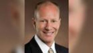 "أبو التكسير".. كيف أنقذ "نيك شتاينزبرجر" صناعة النفط الأمريكي؟