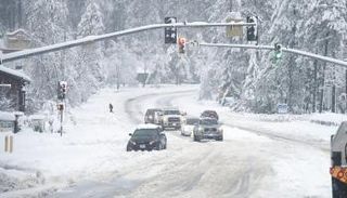 العاصفة الجديدة تأتي بعد أيام من عاصفة القرن- أرشيفية