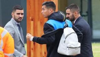 رونالدو وحرسه الشخصي