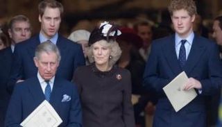 تشارلز وكاميلا مع ويليام وهاري