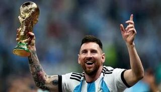 ليونيل ميسي بطل كأس العالم 2022