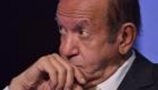 جلطة أثرت على جانبه الأيسر.. لطفي لبيب يكشف تطورات حالته الصحية