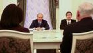 "أيوب" الحروب.. تحذير رايس وغيتس من أخطر سلاح لبوتين بأوكرانيا