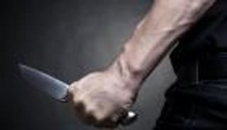 "قتلها واتصور جنب جثتها".. شاب يذبح زوجته ويهدد بقتل بناته الثلاث في مصر