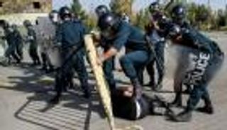 "مطرقة القضاء" تطول ابنة رفسنجاني.. القمع يتوسع بإيران