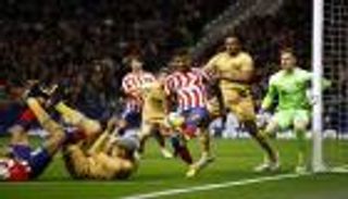 فيديو أهداف مباراة أتلتيكو مدريد وبرشلونة في الدوري الإسباني