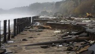 العاصفة خلفت دمارا واسعا في كاليفورنيا