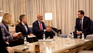 عثمان مجلي والسفير الهولندي