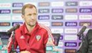 مدرب الإمارات يفند أسباب عدم الفوز على الكويت في خليجي 25