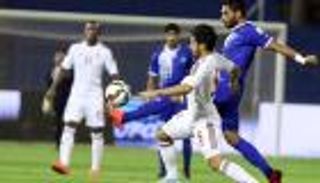 ما القنوات الناقلة لمباراة الإمارات والكويت في خليجي 25؟