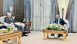 نائب رئيس مجلس الرئاسي خلال لقاء السفير الفرنسي لدى اليمن