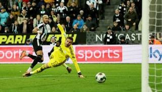 تأهل نيوكاسل يونايتد لنصف نهائي كأس الرابطة
