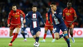 ميسي في مباراة باريس سان جيرمان ضد أنجيه