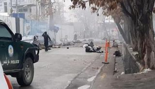 آثار تفجير الخارجية الأفغانية في كابول