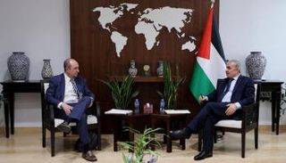 محمد اشتية وهادي عمرو