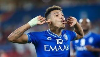 ماثيوس بيريرا محترف الهلال السعودي