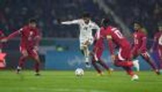 البحرين وقطر يكملان عقد المتأهلين لنصف نهائي خليجي 25