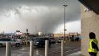 الأعاصير تعصف بأمريكا.. 7 قتلى ودمار هائل (صور)