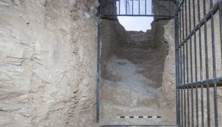 المقبرة المكتشفة