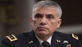 مدير وكالة الأمن القومي الجنرال بول ناكسوني