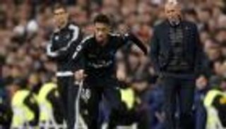 من برشلونة.. زيدان يفرض شرطا وحيدا لتدريب باريس سان جيرمان