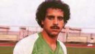 وفاة شايع النفيسة.. السباح الذي قاد السعودية لأول لقب آسيوي