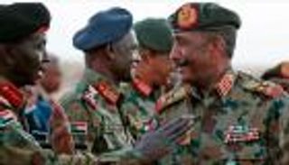 قائد الجيش السوداني ينفي إرسال مرتزقة لدول الجوار